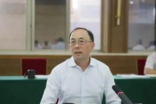 西媒：库巴西在巴萨首发后莱万曾询问他的年龄，得知后不敢相信